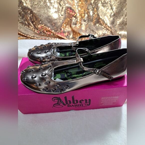NIB Abbey Dawn Pewter Tough Crowd Flats - Picture 3 of 8